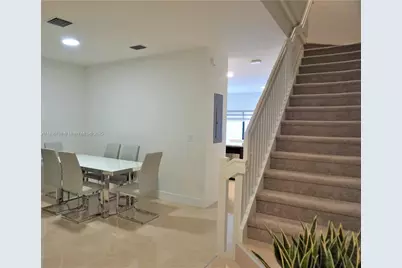 10498 W 33rd Way, Hialeah, FL 33018 - Photo 9