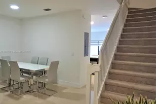 10498 W 33rd Way, Hialeah, FL 33018 - Photo 9