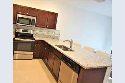 10498 W 33rd Way, Hialeah, FL 33018 - Photo 15