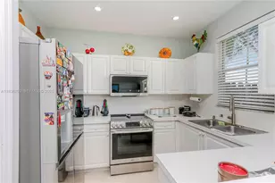 12548 SW 126th Ave, Miami, FL 33186 - Photo 11