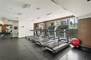 335 S Biscayne Blvd, Miami, FL 33131 - Photo 9