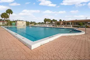 103 Lake Terry Dr, West Palm Beach, FL 33411 - Photo 15