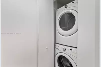 488 NE 18th St #509, Miami, FL 33132 - Photo 17