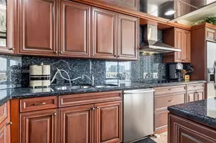 3000 Island Blvd, Aventura, FL 33160 - Photo 55