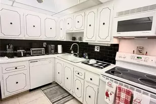 1833 S Ocean Dr, Hallandale Beach, FL 33009 - Photo 21