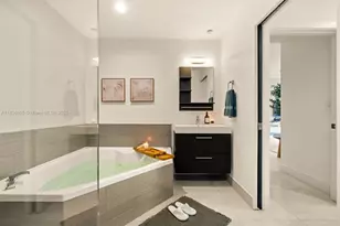 9755 NW 52nd St, Doral, FL 33178 - Photo 21