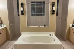 934 Gulfstream Ct, Weston, FL 33327 - Photo 45