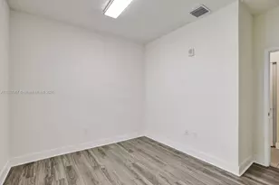 7855 NW 104th Ave, Doral, FL 33178 - Photo 27