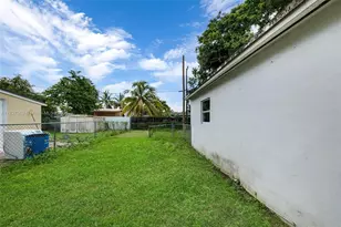 2569 NW 61st Ave, Margate, FL 33063 - Photo 25