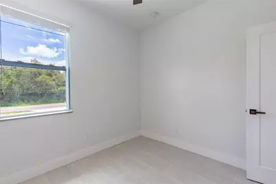 323 Garfield Ave NE, Lake Placid, FL 33852 - Photo 29