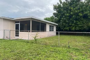 8361 NW 28th Pl, Sunrise, FL 33322 - Photo 13