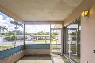 8361 NW 28th Pl, Sunrise, FL 33322 - Photo 15