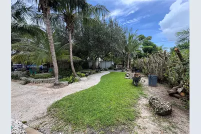 9761 Bahama Dr, Cutler Bay, FL 33189 - Photo 3