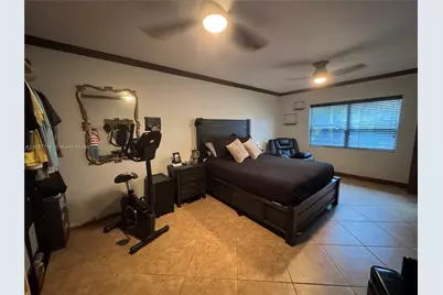 9761 Bahama Dr, Cutler Bay, FL 33189 - Photo 23
