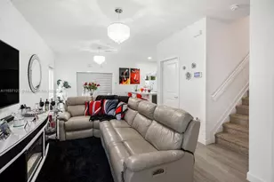 879 SE 19th St, Homestead, FL 33034 - Photo 3