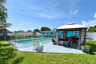 813 Date Palm Dr, Lake Park, FL 33403 - Photo 13