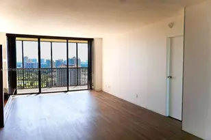 20379 W Country Club Dr, Aventura, FL 33180 - Photo 7