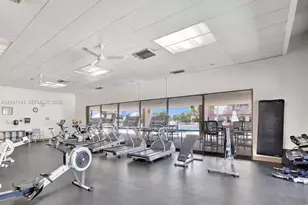 20379 W Country Club Dr, Aventura, FL 33180 - Photo 33