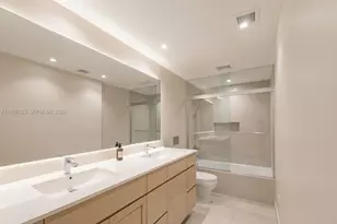 20379 W Country Club Dr, Aventura, FL 33180 - Photo 7