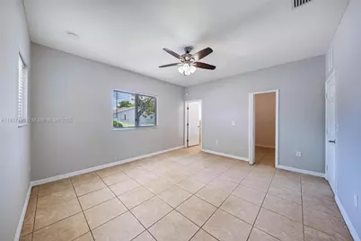 6124 SW 39th St, Miramar, FL 33023 - Photo 13