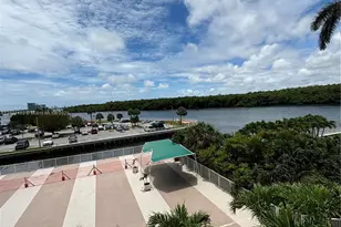 400 Kings Point Dr, Sunny Isles Beach, FL 33160 - Photo 21