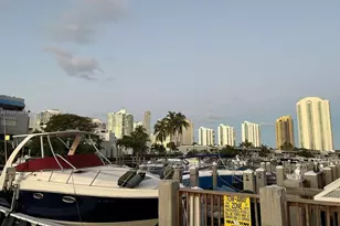 400 Kings Point Dr, Sunny Isles Beach, FL 33160 - Photo 37