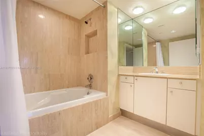 7000 Island Blvd #2504, Aventura, FL 33160 - Photo 3