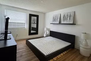 9755 NW 48th Terrace, Doral, FL 33178 - Photo 7