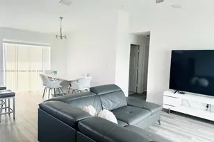 2524 NE 5th Ave, Cape Coral, FL 33909 - Photo 3