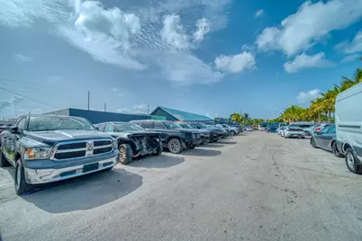 Premier Turnkey Bodyshop For Sale in Hollywood, Hollywood, FL 33020 - Photo 7