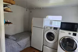 3521 E 8th Ave, Hialeah, FL 33013 - Photo 41