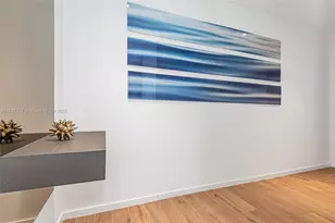 398 NE 5th St, Miami, FL 33132 - Photo 17