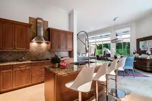 2535 Golf View Dr, Weston, FL 33327 - Photo 9