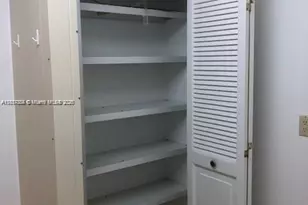 1715 Whitehall Dr, Davie, FL 33324 - Photo 23