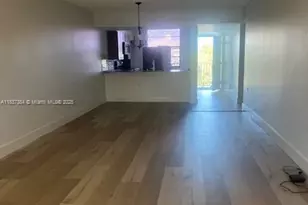 1715 Whitehall Dr, Davie, FL 33324 - Photo 11