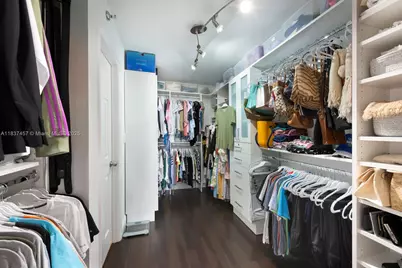 2000 Towerside Ter #1512, Miami, FL 33138 - Photo 27