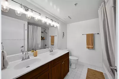 36 NW 6th Ave #701, Miami, FL 33128 - Photo 17