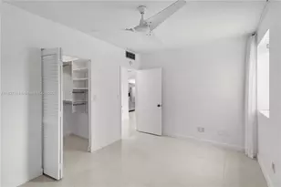 1390 Ocean Dr, Miami Beach, FL 33139 - Photo 15
