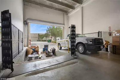 10405 NW 37th Ter, Doral, FL 33178 - Photo 21