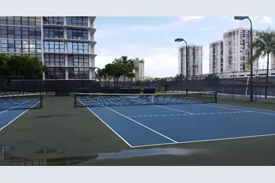 800 Parkview Dr #226, Hallandale Beach, FL 33009 - Photo 9