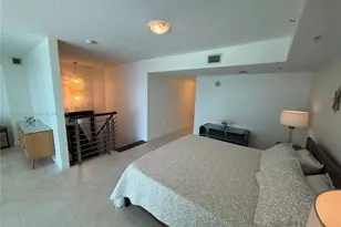 41 SE 5th St, Miami, FL 33131 - Photo 15