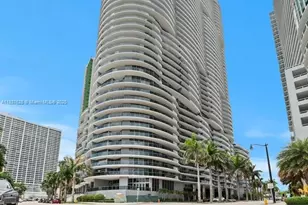 488 NE 18th St, Miami, FL 33132 - Photo 1