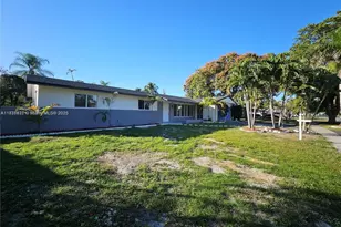 221 SW 53rd Ave, Plantation, FL 33317 - Photo 3