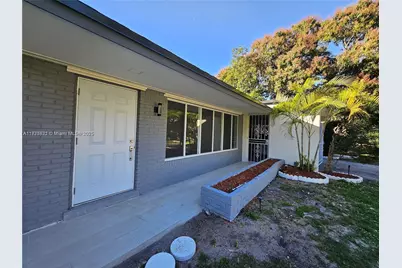 221 SW 53rd Ave, Plantation, FL 33317 - Photo 7