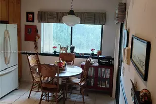 1022 NW 105th Ave, Plantation, FL 33322 - Photo 7