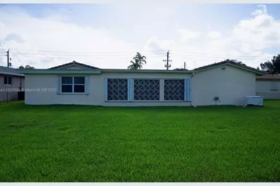 2930 NW 24th Ave, Oakland Park, FL 33311 - Photo 3