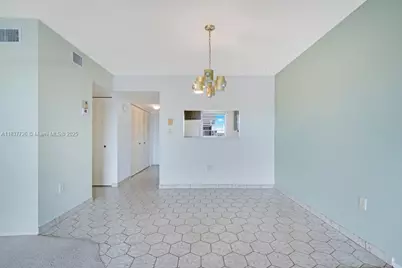 2998 E Sunrise Lakes Dr #414, Sunrise, FL 33322 - Photo 5