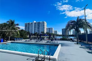 2780 NE 183rd St, Aventura, FL 33160 - Photo 19