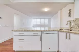 9001 SW 77th Ave, Miami, FL 33156 - Photo 5