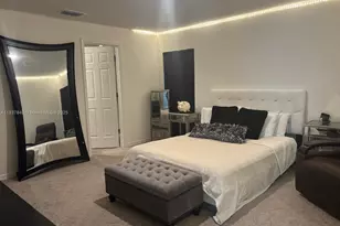 1073 SW Eureka Ave, Port Saint Lucie, FL 34953 - Photo 9